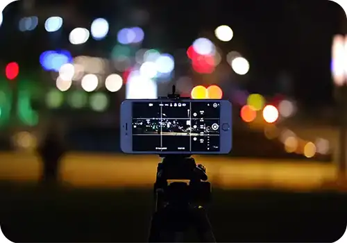 عکاسی کلوز آپ با بهترین  سه پایه گوشی برای فیلمبرداری